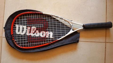 Wilsons Tour Junior Squash racket R200