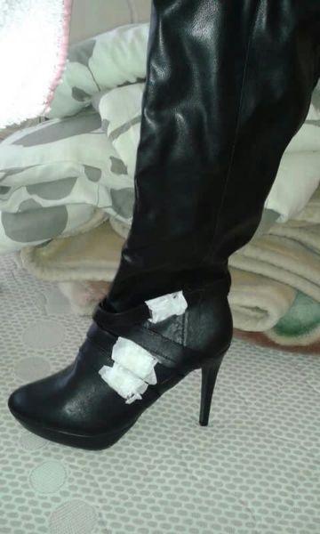 Brand new black boots