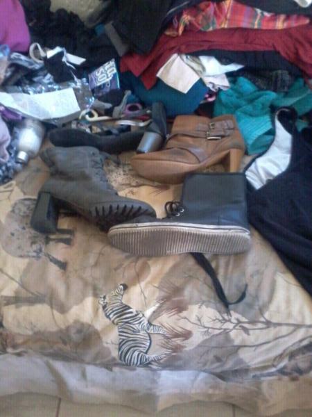 We buying secondhand clothes, shoes, cutains, duvet etc.. 0781665769