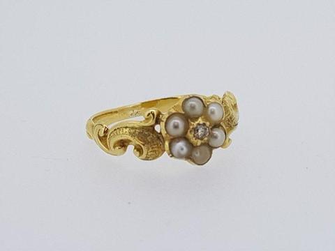 18ct Seed Pearl Antique Cluster Ring