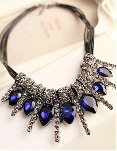 Luxury crystal necklace