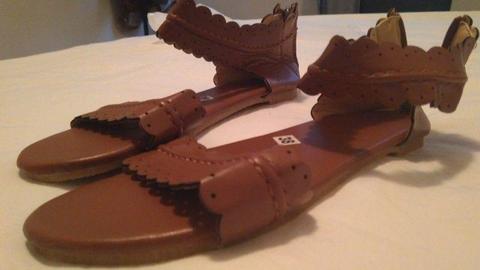 NEW Brown sandals - size 38