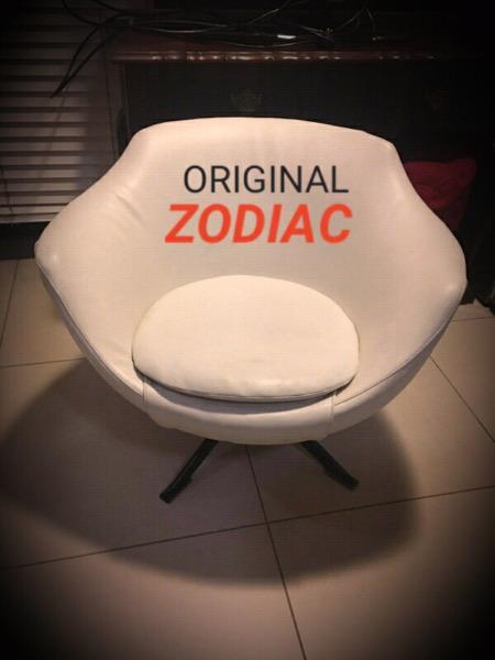 ✔ GEORGOUS!!! Original Zodiac Armchair (circa 1970)