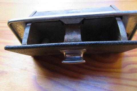 UNKNOWN OLD CAR ASHTRAY - 100 X 35 X 55 AT THE BACK - AS PER SCAN