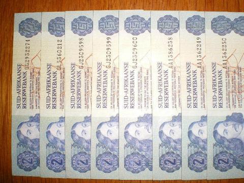 COLLECTORS X8 CRISP CONDITION R2 NOTES FOR SALE IN KLEINMOND