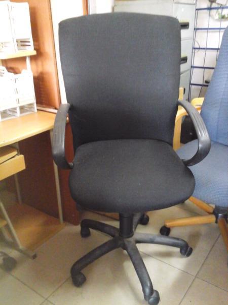 Office chair, R450