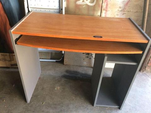 Wooden computer/working desk