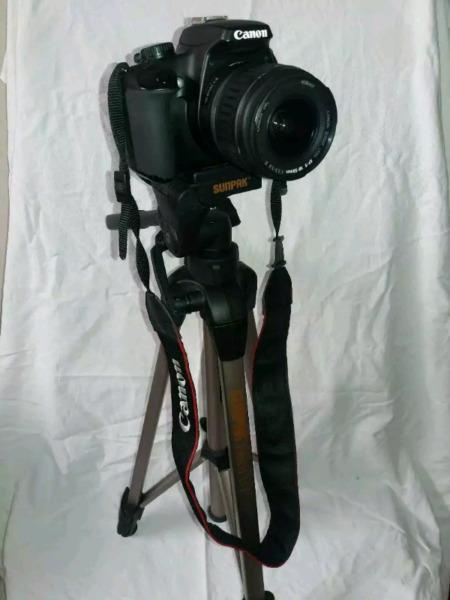 Canon 1000D SLR camera+accessories