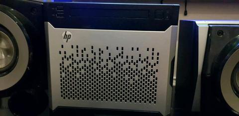 HP Micro Server Gen8 v2 with 16TB drives installed