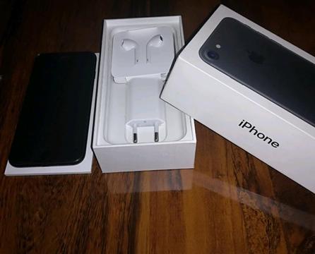 IPHONE 7 32GB MATTE BLACK IN THE BOX - TRADE INS WELCOME (0768788354)