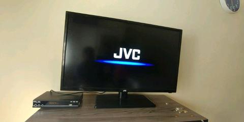 JVC 32