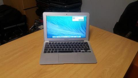MacBook Air Core i5 2015 Model