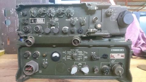 SADF B25 high frequency radio and ATU docking station