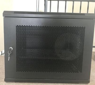 9u Wallbox Cabinet for Sale - very good condition!
