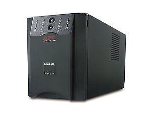 APC Smart-UPS 1000VA USB & Serial 230V