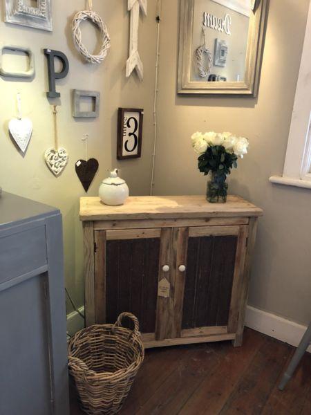 Shabby chic style furniture