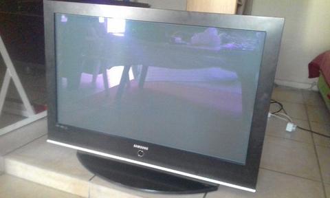 42 inch Samsung Plasma Tv - Hd - Remote - Spotless - Bargain !!!!!