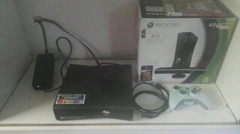 Xbox 360 Slim 250Gb Like Brand new with box + 30 Latest Games