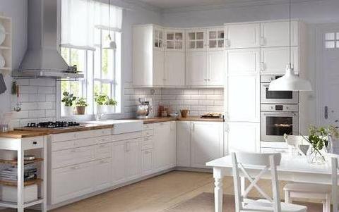 Kitchens, Build in Cupboards,vanities and wooden floors
