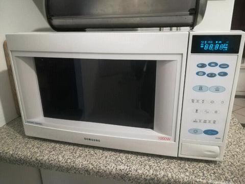 Samsung Microwave - 1000W 40L