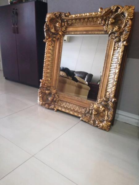 Gold frame mirror