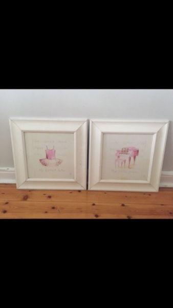 2x beautiful framed pictures