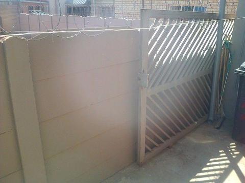 Driveway Sliding Gate with Start and End Frames