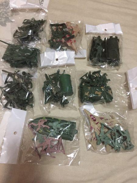 Army men gift packets
