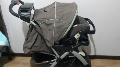 Baby pram and seat travel system