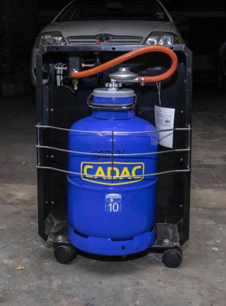 3 Panel Gas Heater and 10Kg Cadac Gas Cylinder