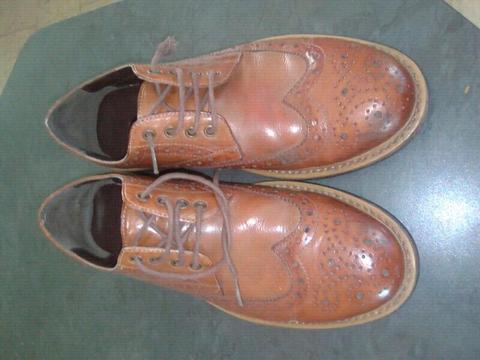 Brown leather shoe size 7