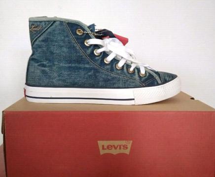 Levi's sneakers