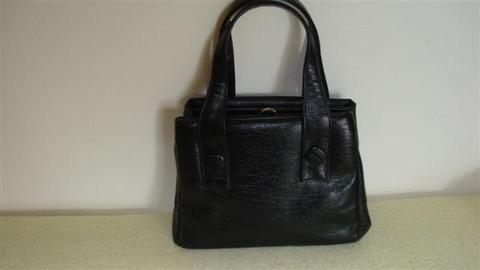 Topaz black leather hand bag (Ad no 10)