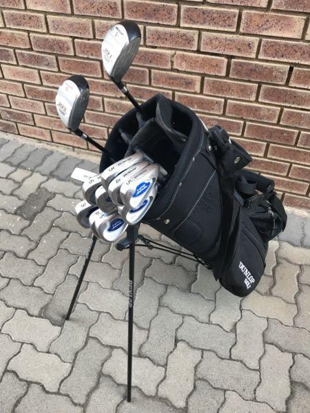 Dunlop XTI Golf set with stand bag