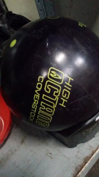 Ten pin bowling balls