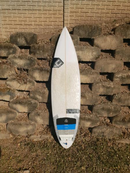 ALMOST NEW Clayton Surfboard