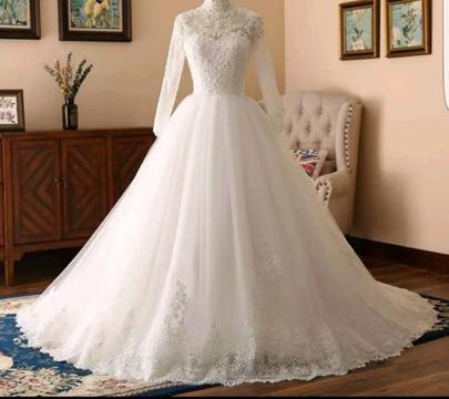 Lace Ballgowns on ORDER TO HIRE R3500