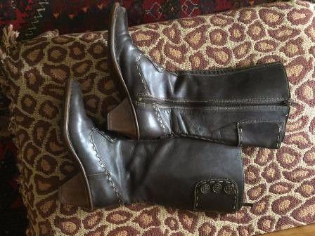 Tsonga leather boots