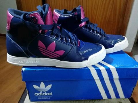 Addidas high top women sneaker