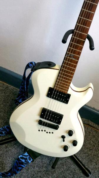 Cort Zenox Z44 electric guitar (lvory White) in immaculate condition! Plus extras