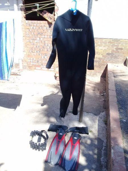 Wetsuit 5mm blizzard, weight belt, booties and fins