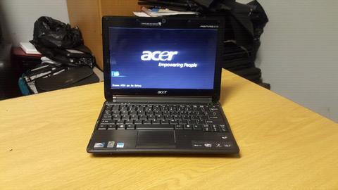 Acer Aspire One Mini laptop