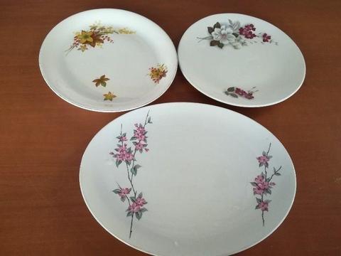 3 nice plates R80