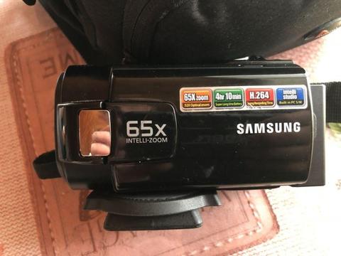 Samsung intell zoom 65x video camera