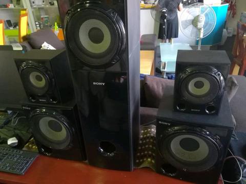 Sony Mgongo 5.2 Channel system for sale