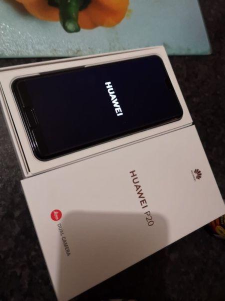 Huawei P20 128 GB, 4 GB RAM Kirin 970,24 MP selfie just opened to check only R6500 no offers