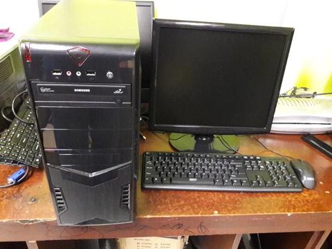 Complete Core2duo Desktop PC r1500
