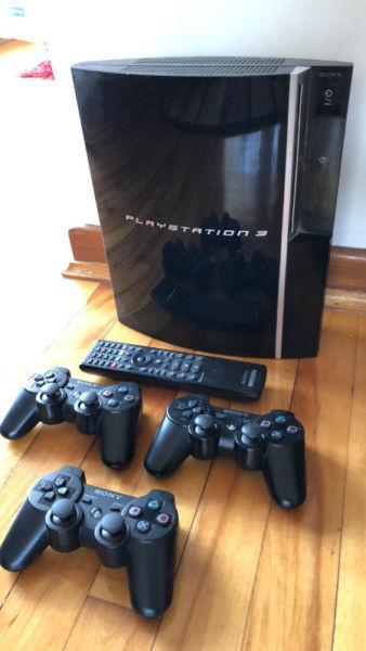 PS3 - Playstation 3 - 3D Blu-Ray player with games and periphirals