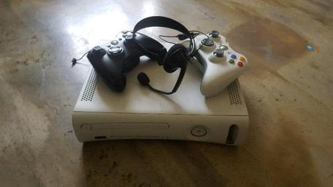 Flashed Xbox 360 with 16 games and 2 controllers