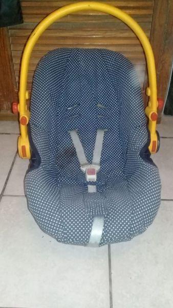 Baby car chair